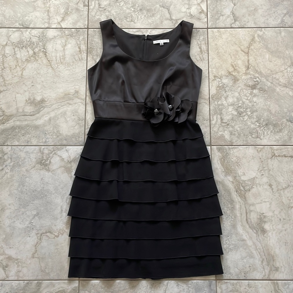 Women’s Black Sandra Darren Dress in Size 6